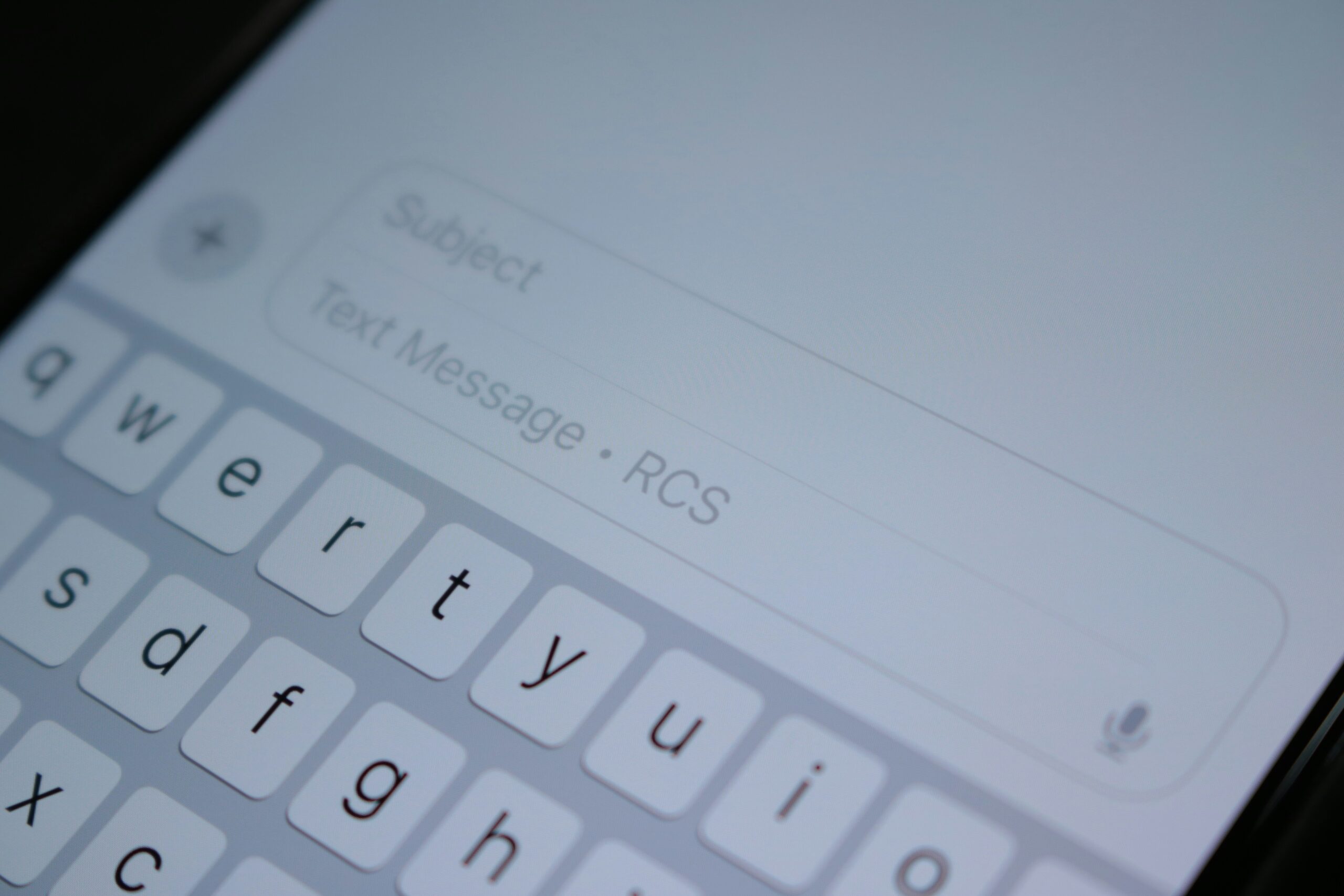 Close-up of a smartphone text message screen, representing how digital messages can be used as evidence in criminal cases